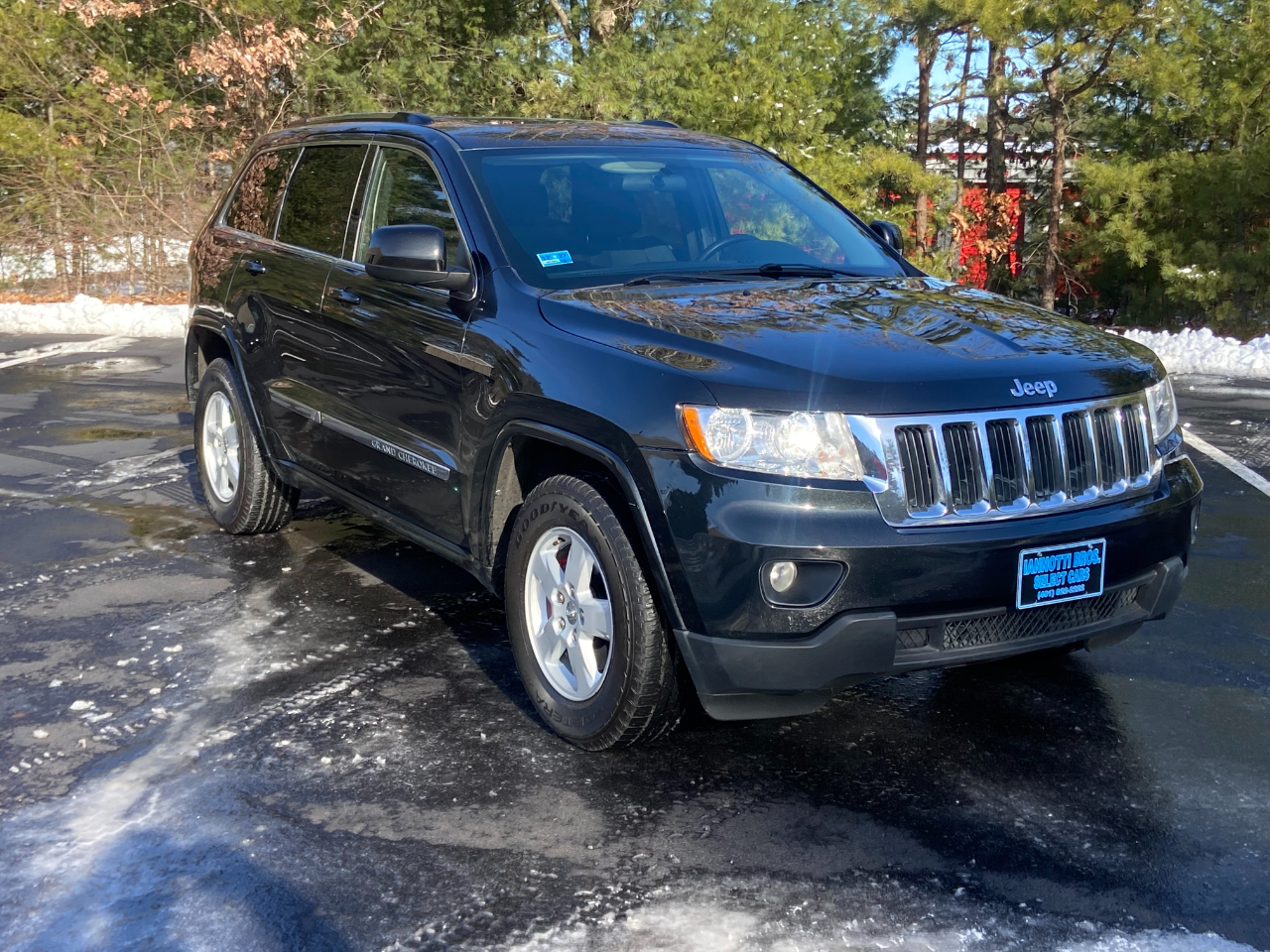 2011 Jeep Grand Cherokee 4dr Laredo