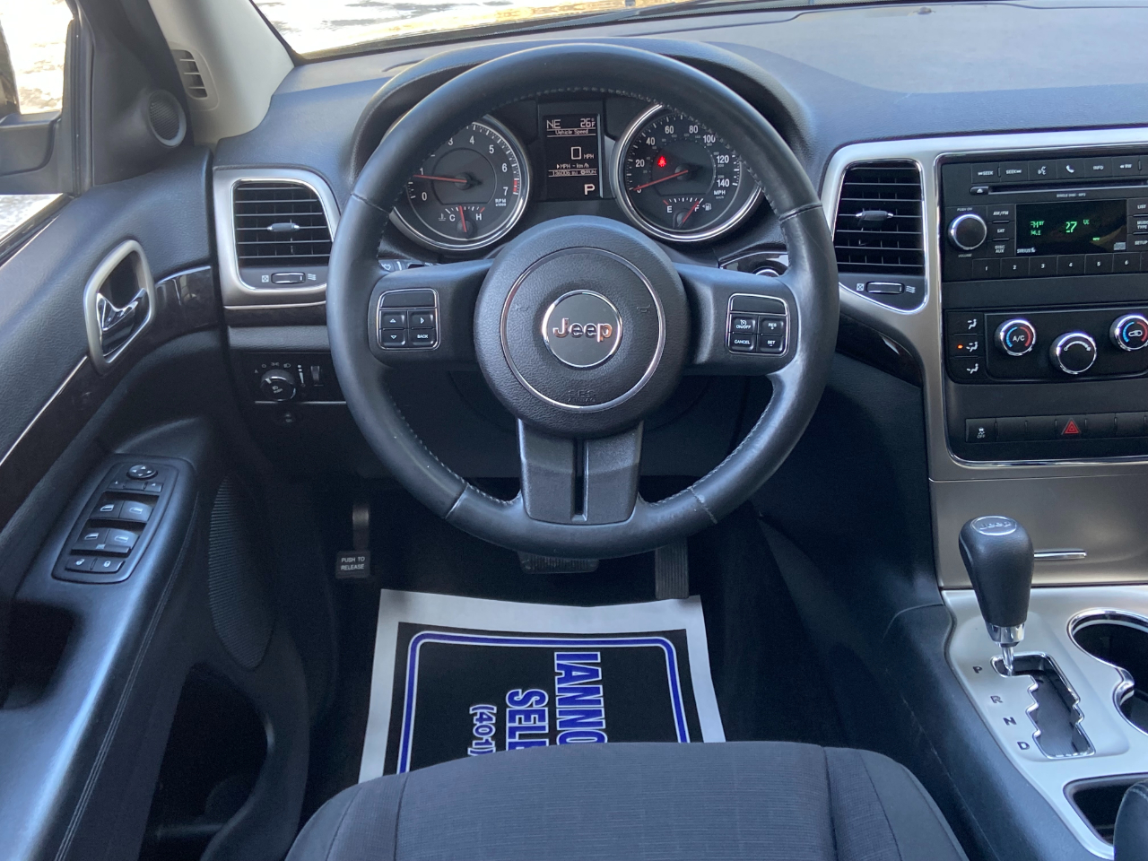 Jeep Grand Cherokee 4dr Laredo 2011