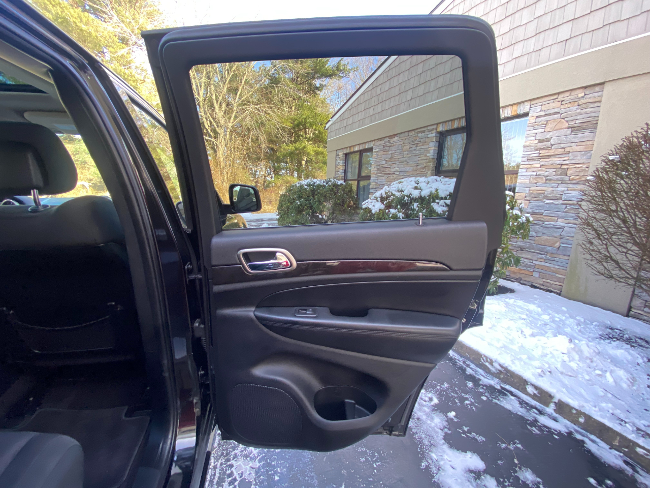 Jeep Grand Cherokee 4dr Laredo 2011