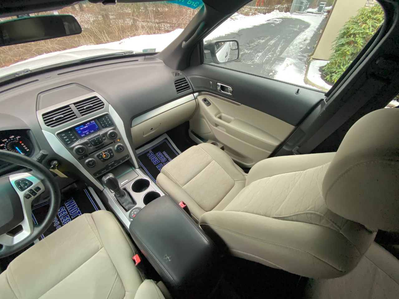 Ford Explorer 4dr XL 4WD 2013