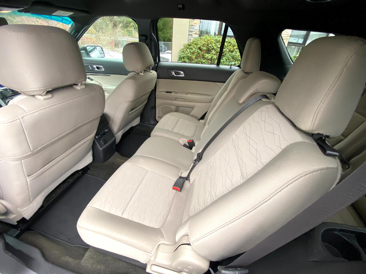 Ford Explorer 4dr XL 4WD 2013