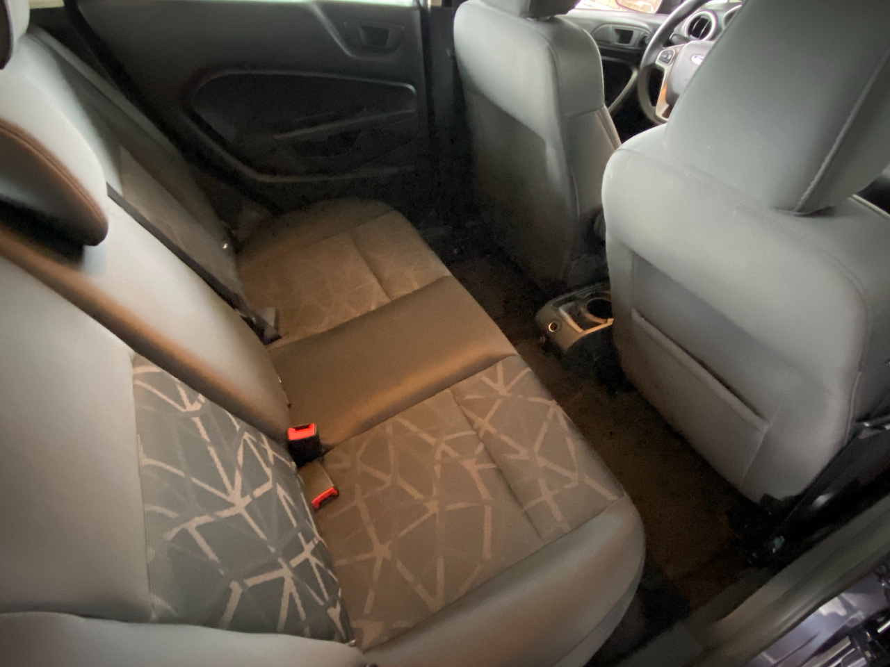 Ford FIESTA SE  2012