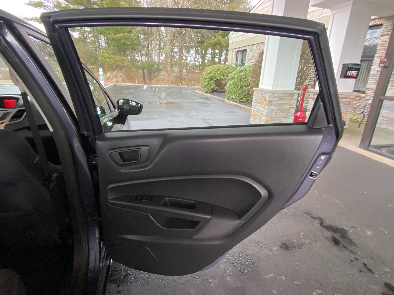 Ford FIESTA SE  2012