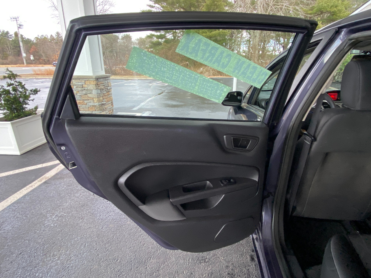 Ford FIESTA SE  2012