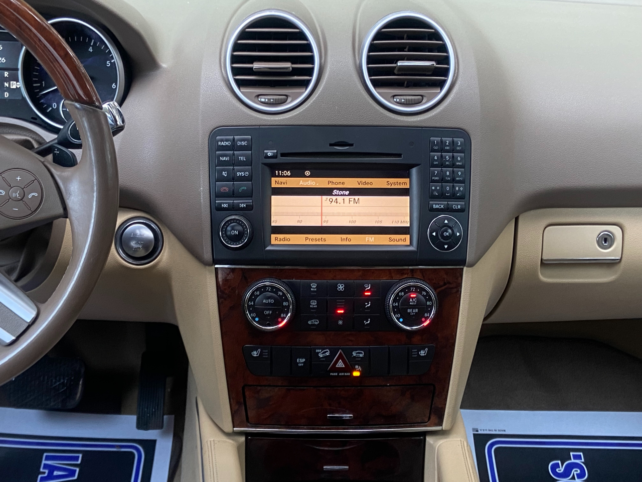 Mercedes-Benz ML350  2011