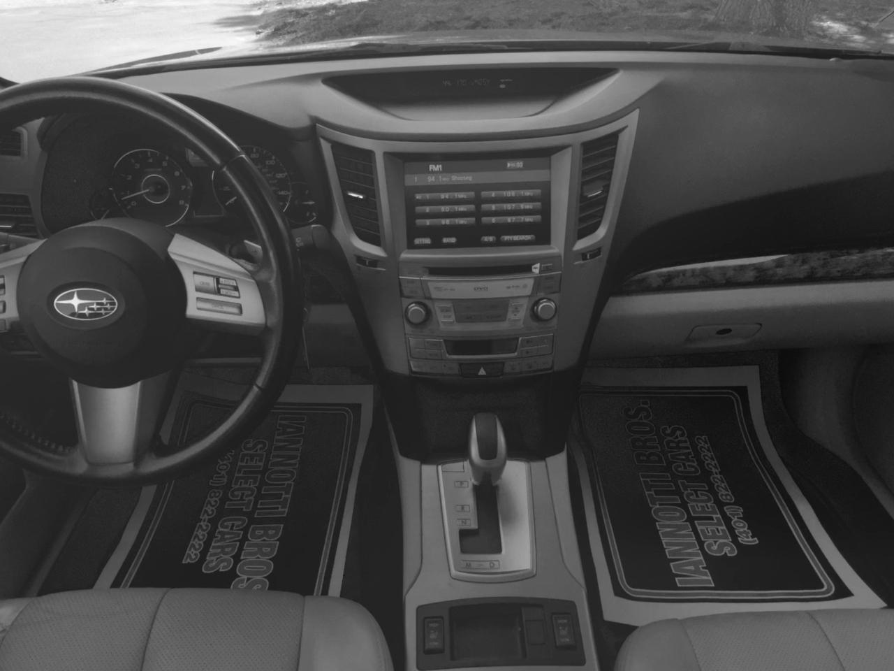 Subaru Outback 4dr Wgn 2.5i Limited 2011