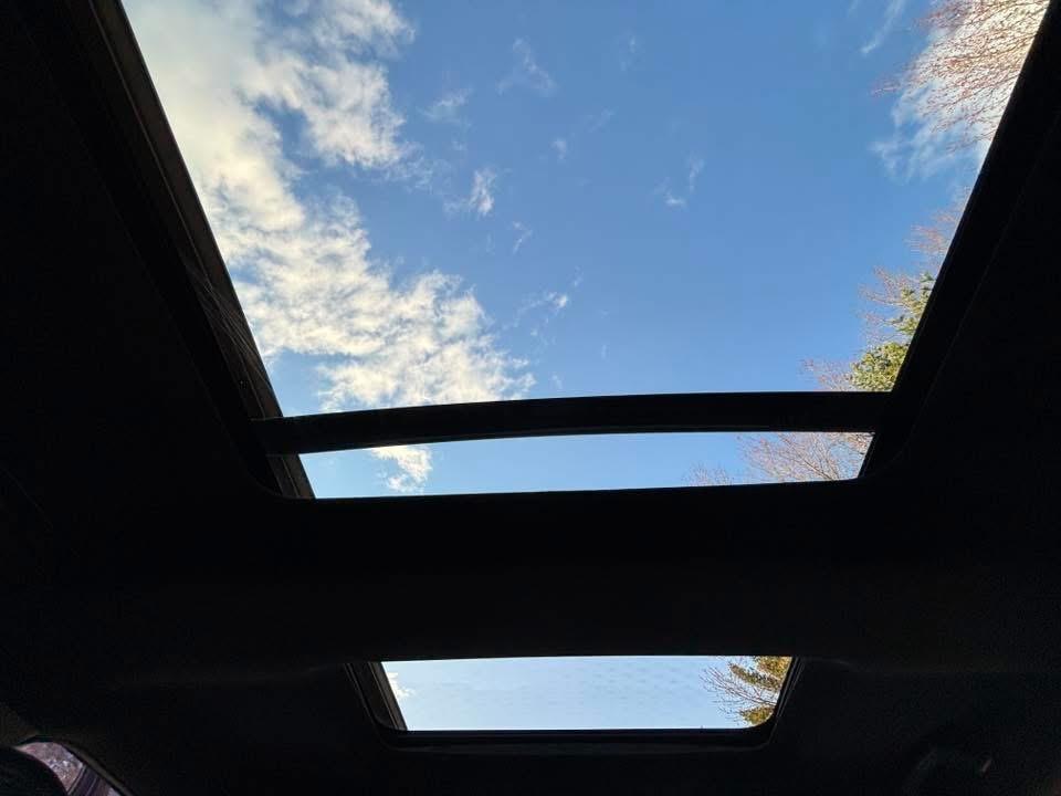 Ford Explorer XLT 4D SUV FWD 2016