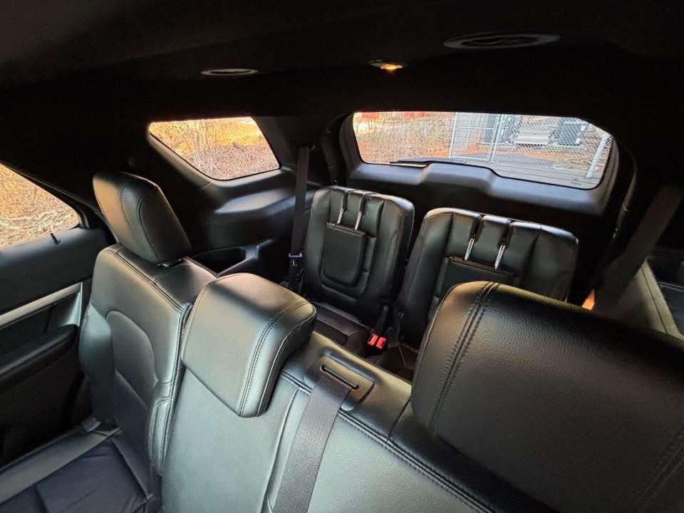 Ford Explorer XLT 4D SUV FWD 2016