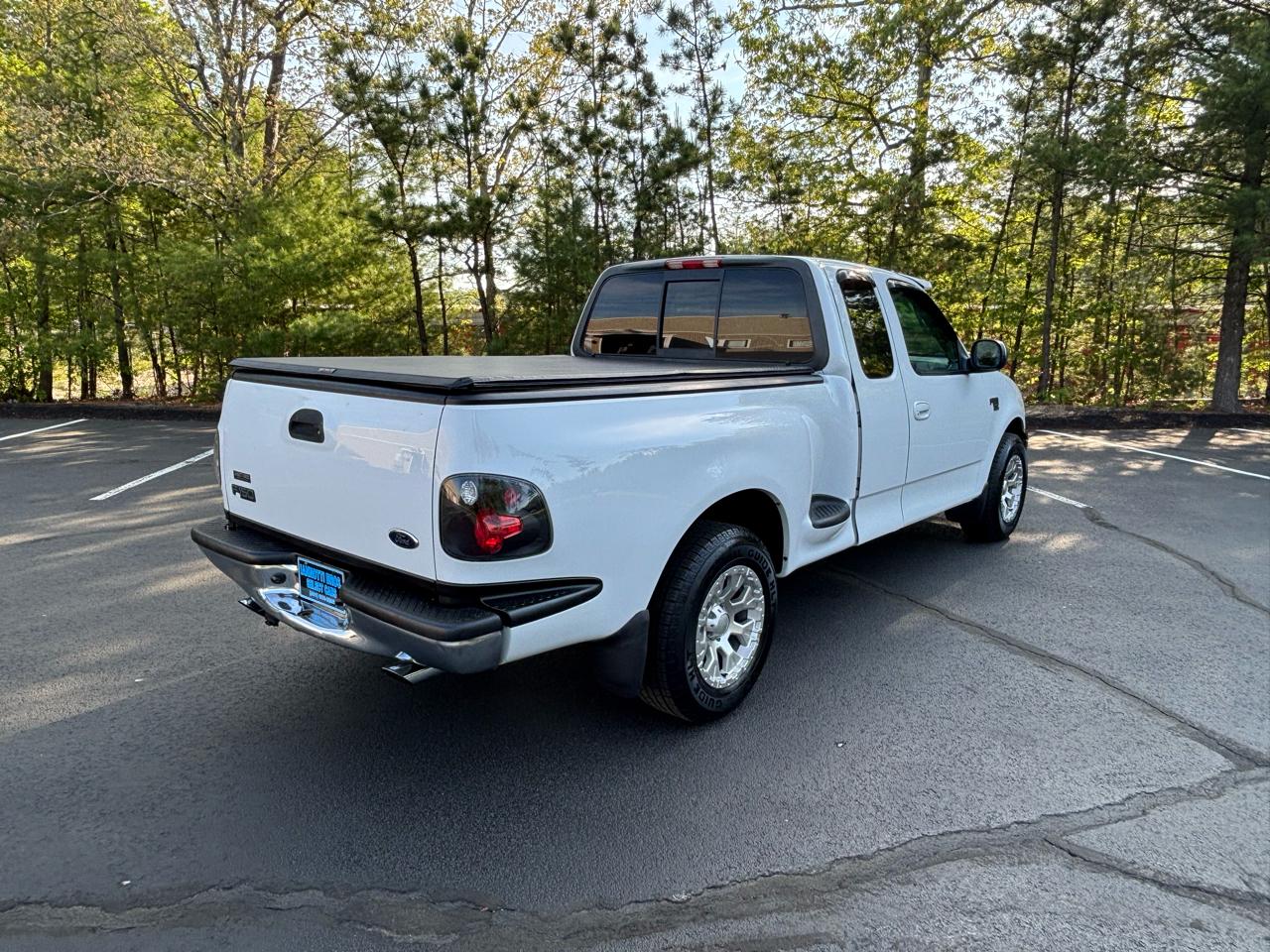 Ford F-150 XL SuperCab Flareside 2WD 2001