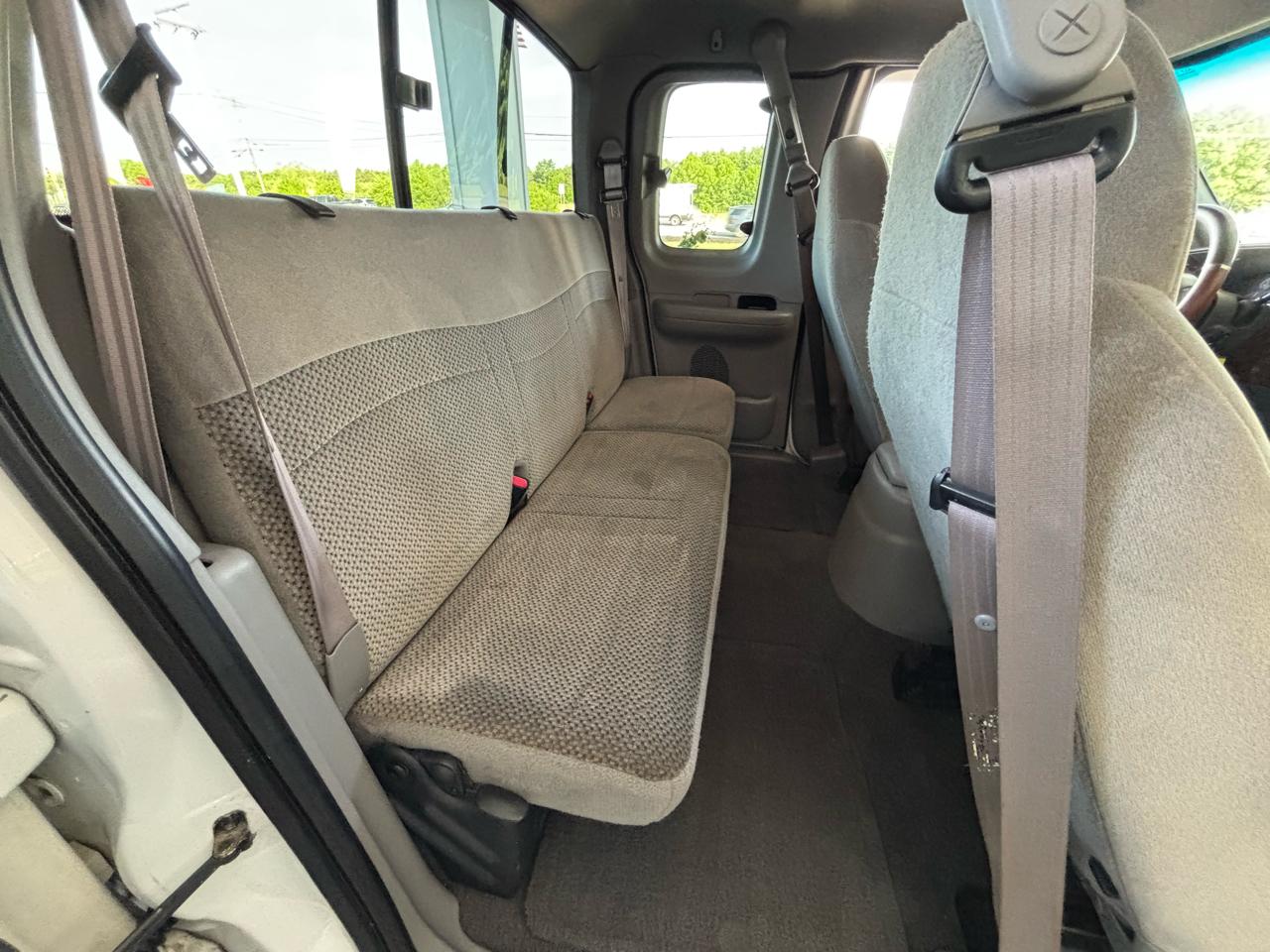 Ford F-150 XL SuperCab Flareside 2WD 2001