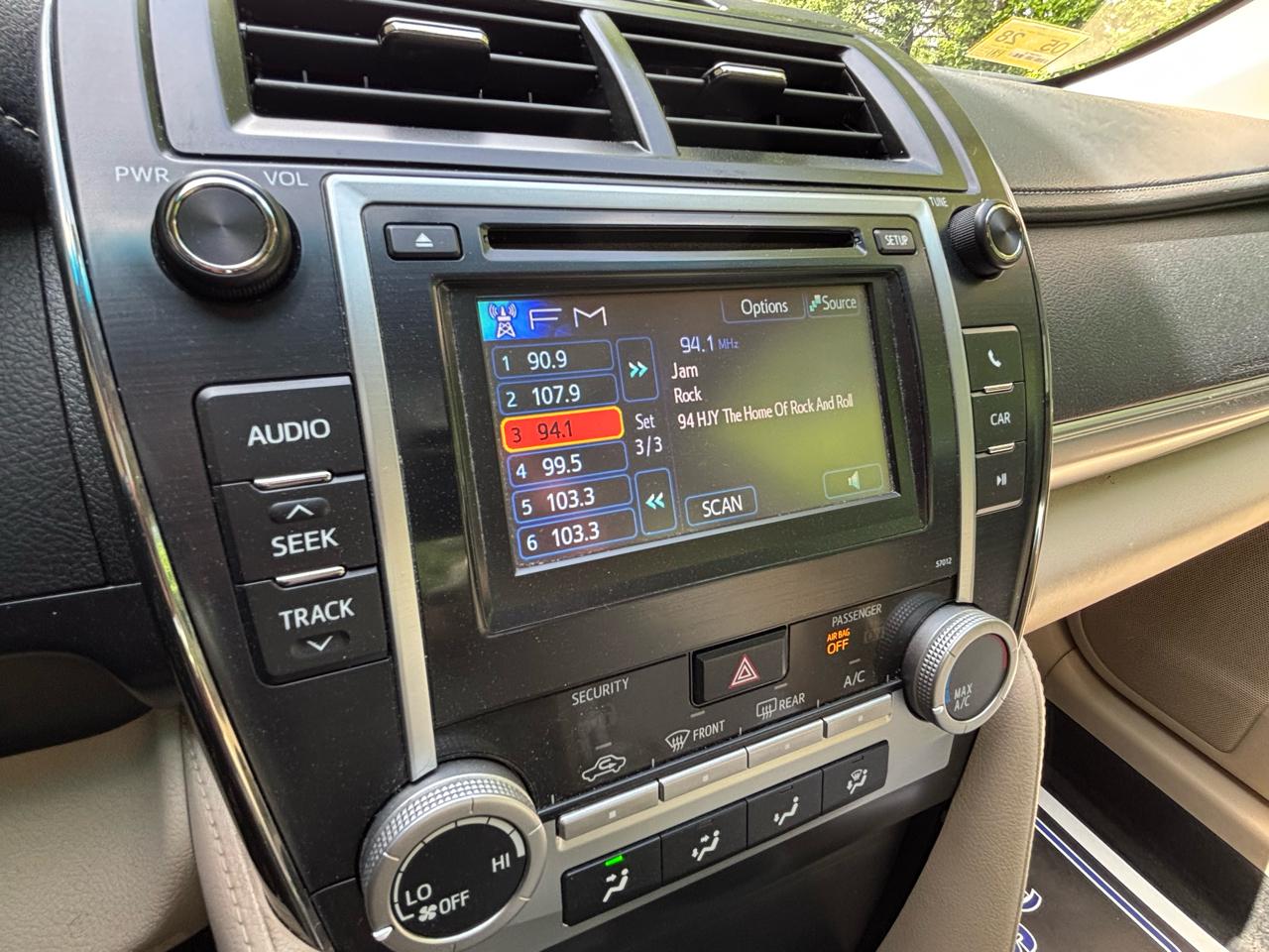 Toyota Camry L 2012