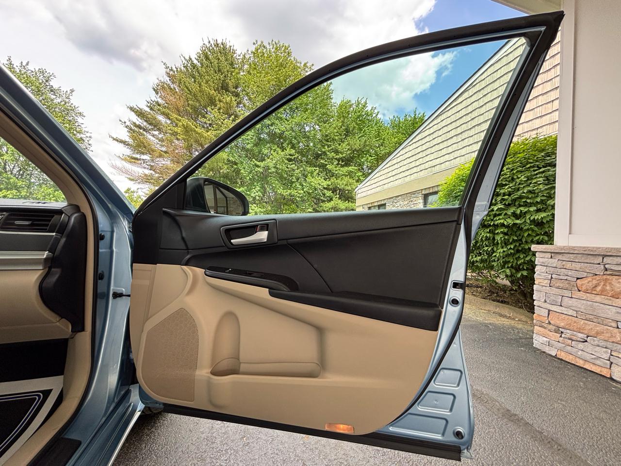 Toyota Camry L 2012