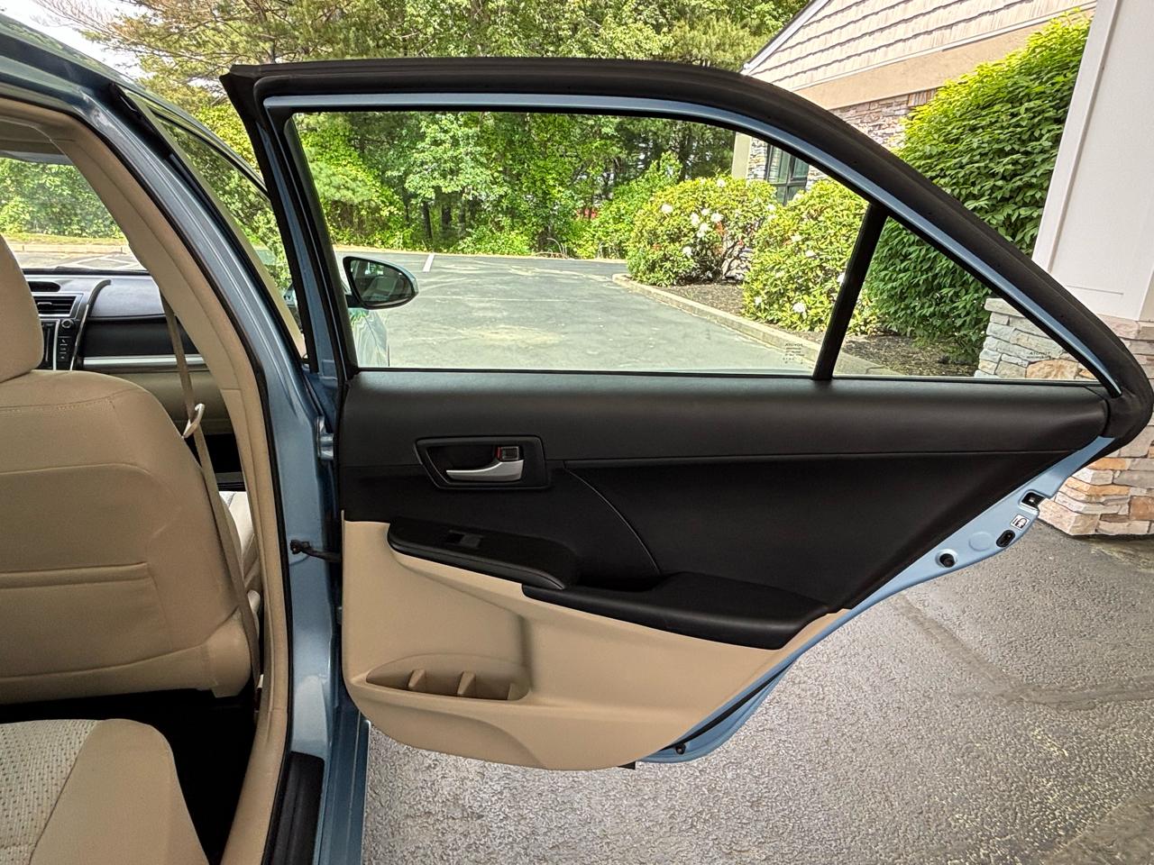 Toyota Camry L 2012