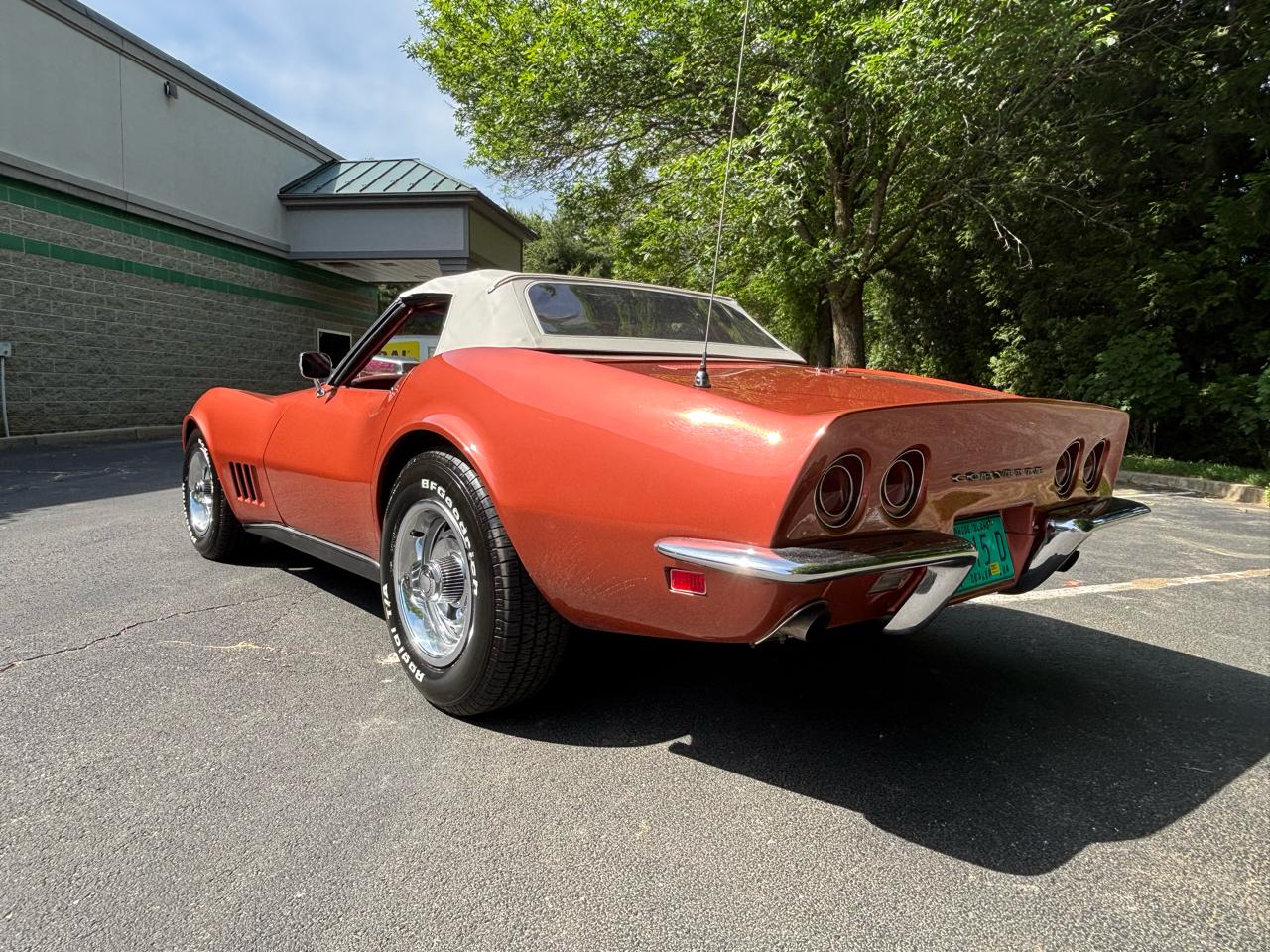 Chevrolet Corvette 2D Convertible 1968
