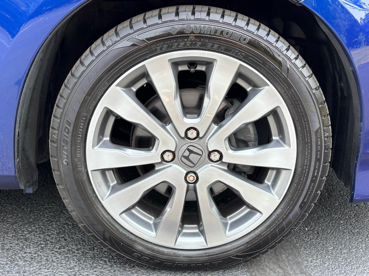 Honda Fit Sport 5-Speed AT 2012