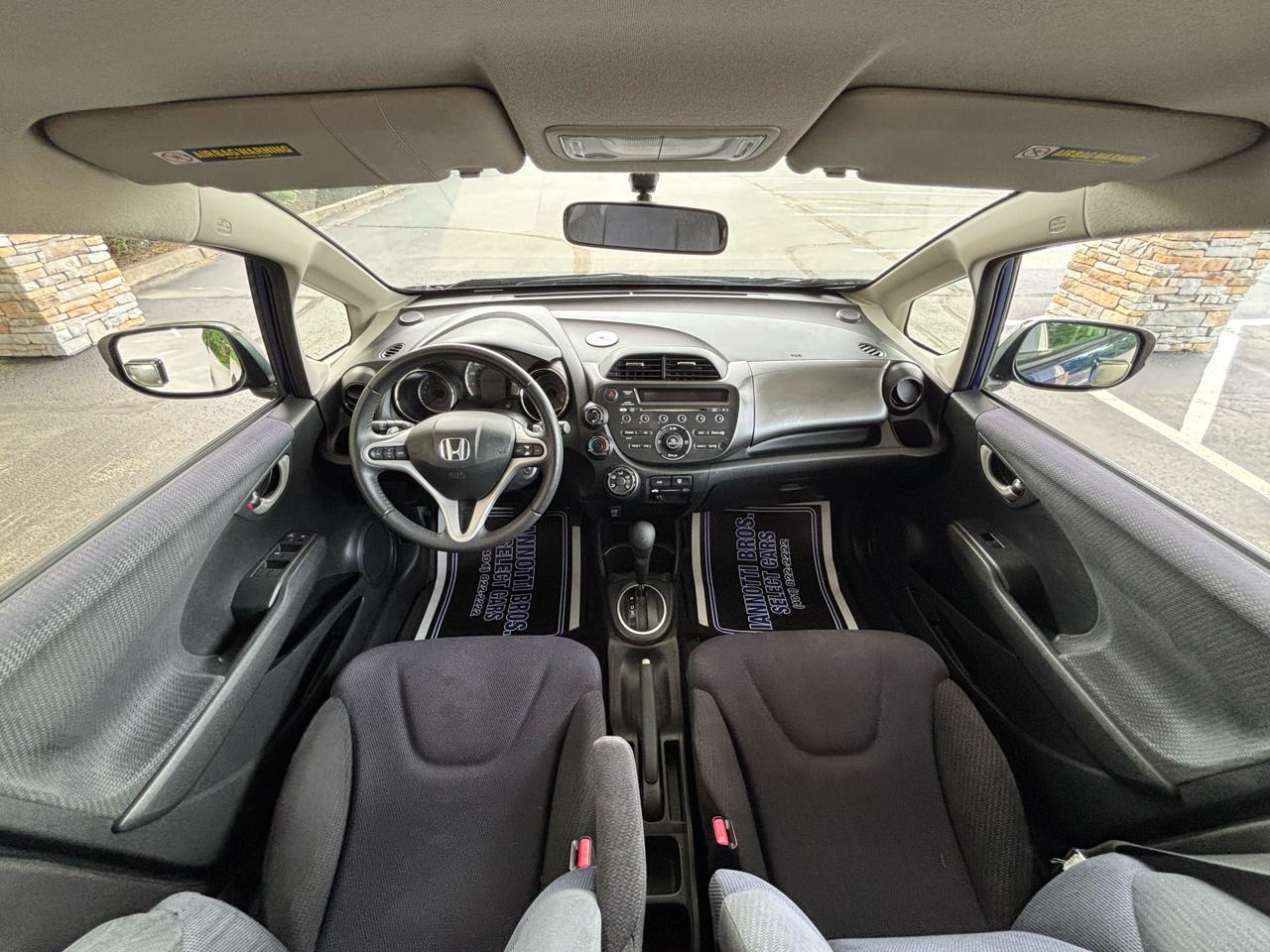 Honda Fit Sport 5-Speed AT 2012