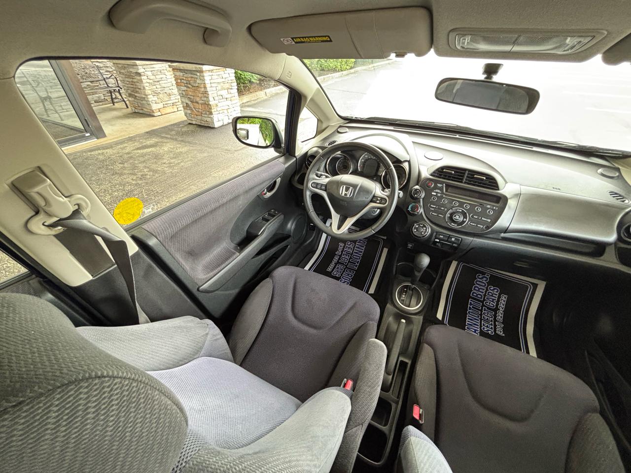 Honda Fit Sport 5-Speed AT 2012