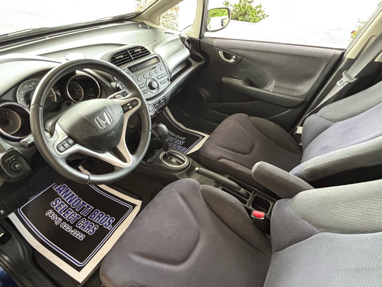 Honda Fit Sport 5-Speed AT 2012
