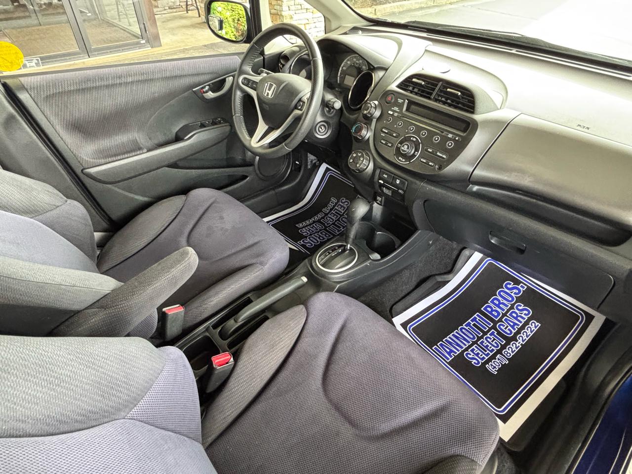 Honda Fit Sport 5-Speed AT 2012