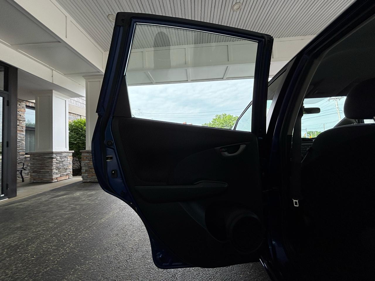 Honda Fit Sport 5-Speed AT 2012