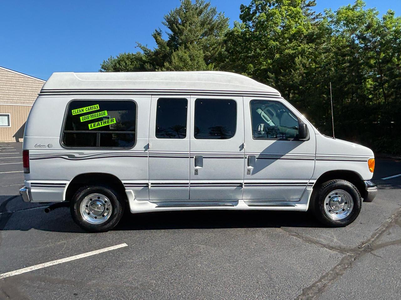 Ford Econoline E-250 2005