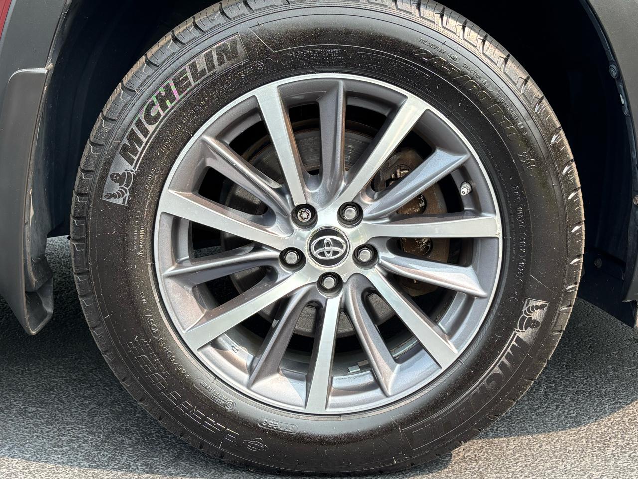 Toyota Highlander XLE AWD V6 2017
