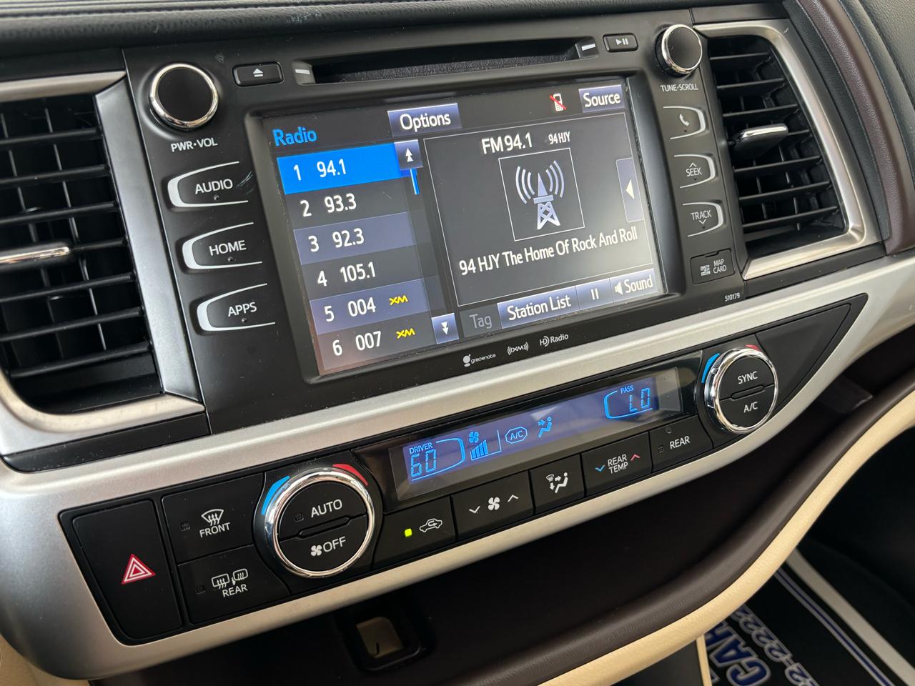 Toyota Highlander XLE AWD V6 2017