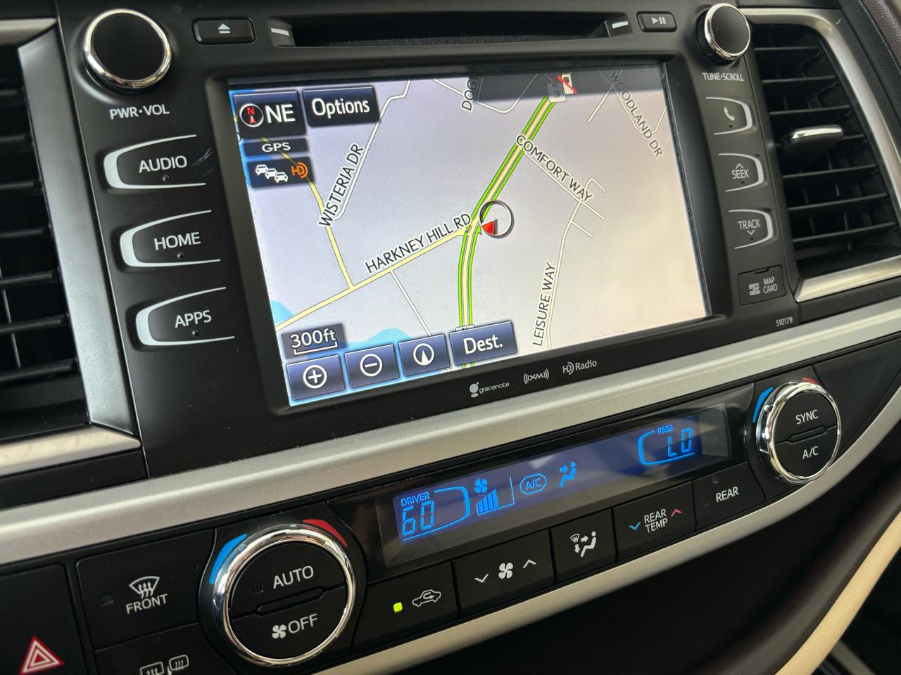 Toyota Highlander XLE AWD V6 2017