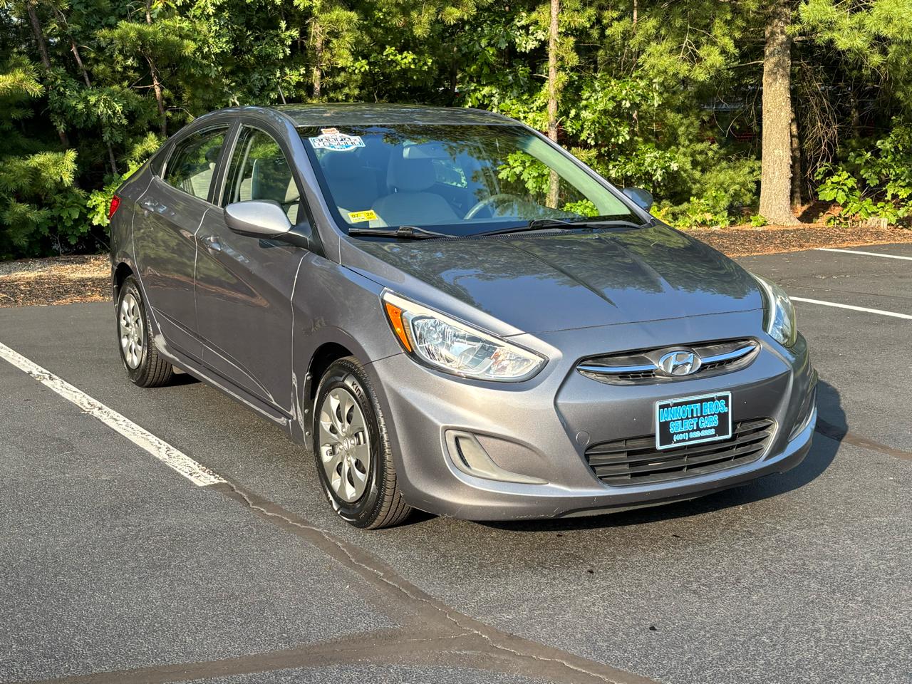 Hyundai Accent GLS 4-Door 6A 2015