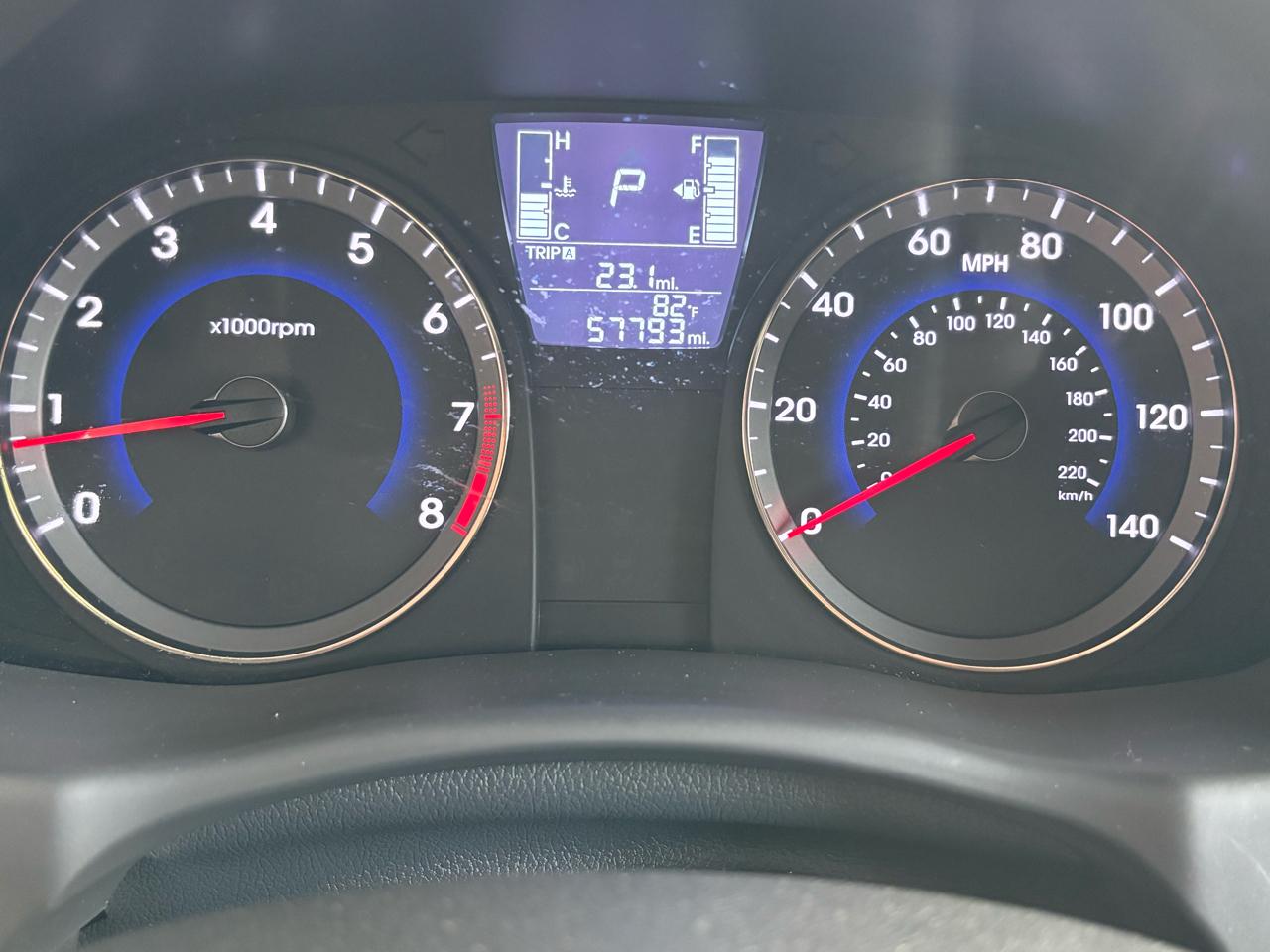 Hyundai Accent GLS 4-Door 6A 2015