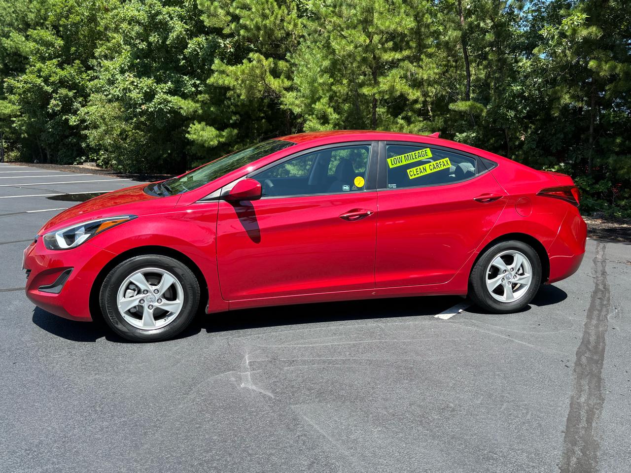 Hyundai Elantra SE 6AT 2015