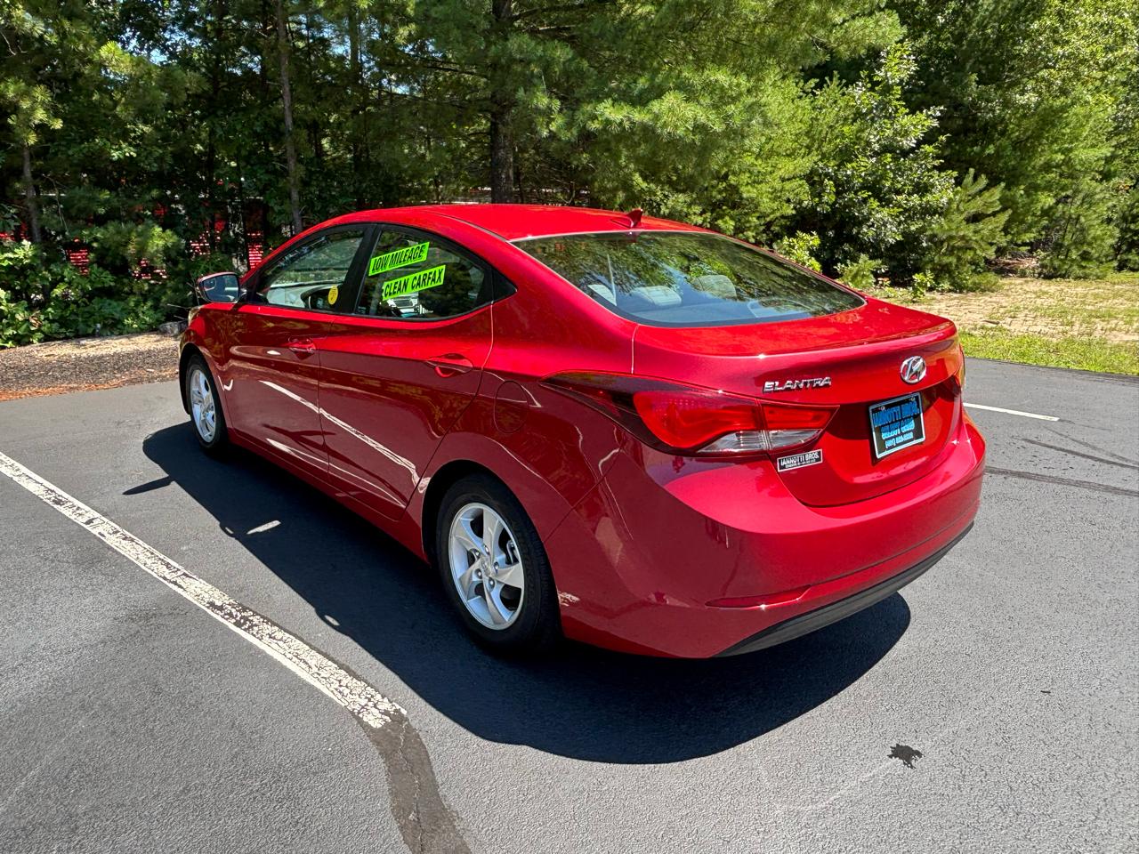 Hyundai Elantra SE 6AT 2015