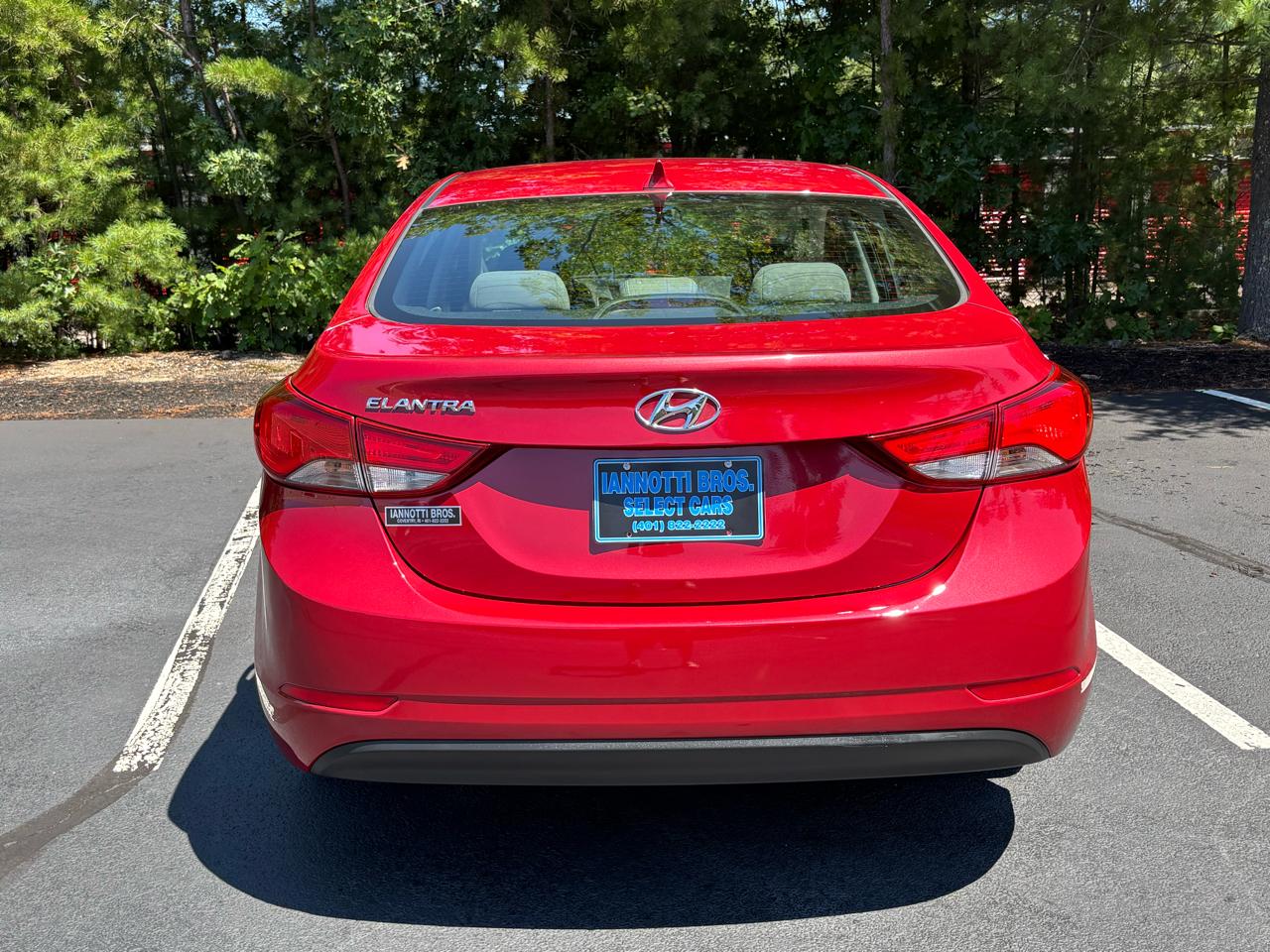 Hyundai Elantra SE 6AT 2015