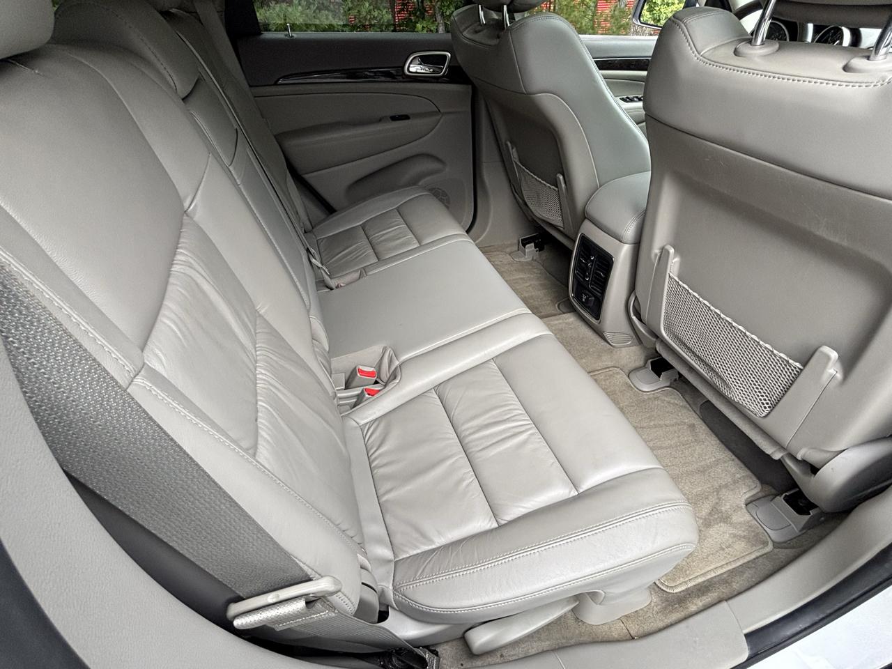 Jeep Grand Cherokee Laredo 4WD 2013