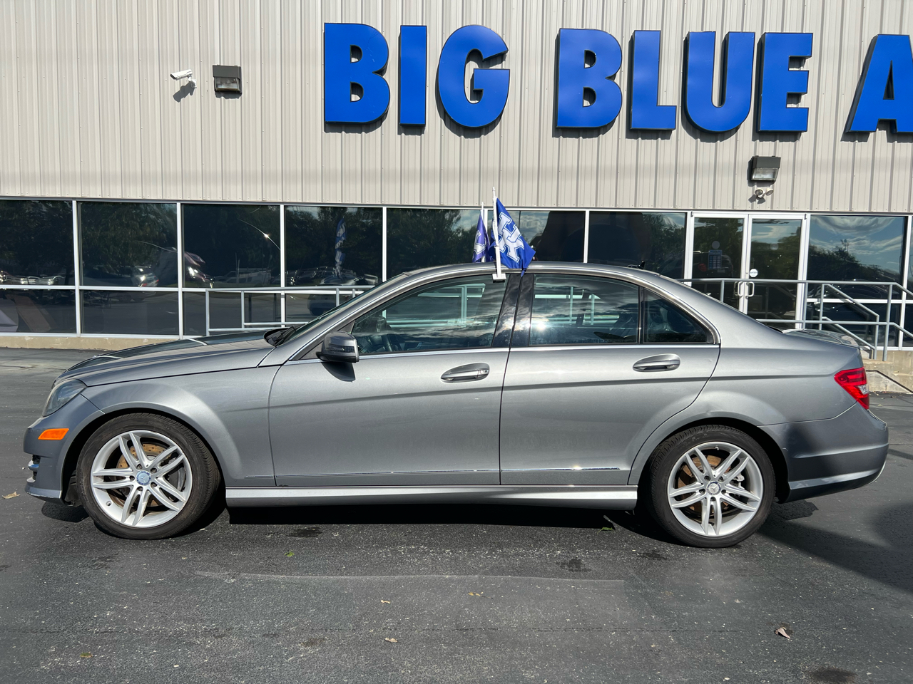 2014 Mercedes Benz C Sport photo 2