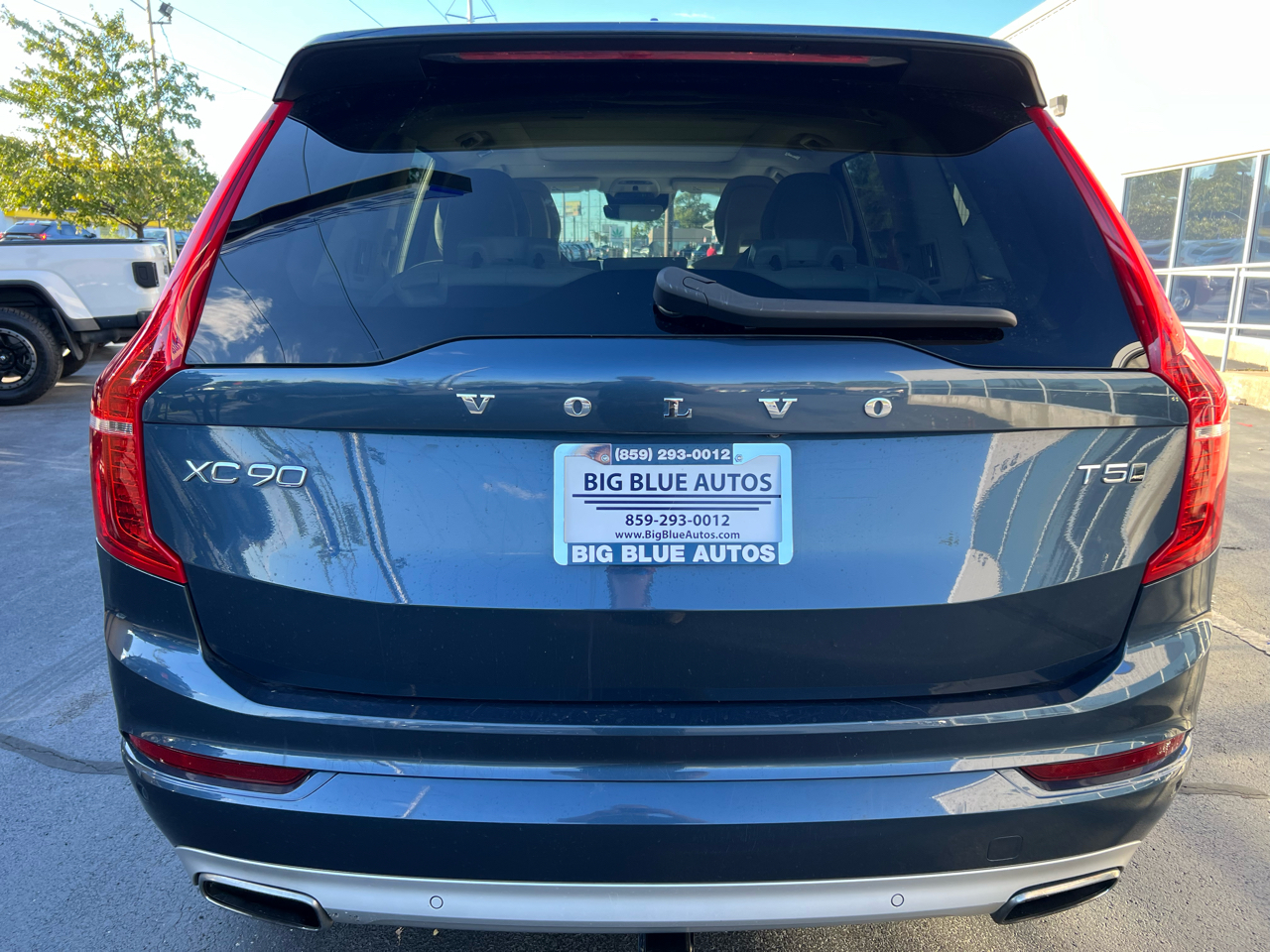 2020 Volvo XC90 Momentum photo 4