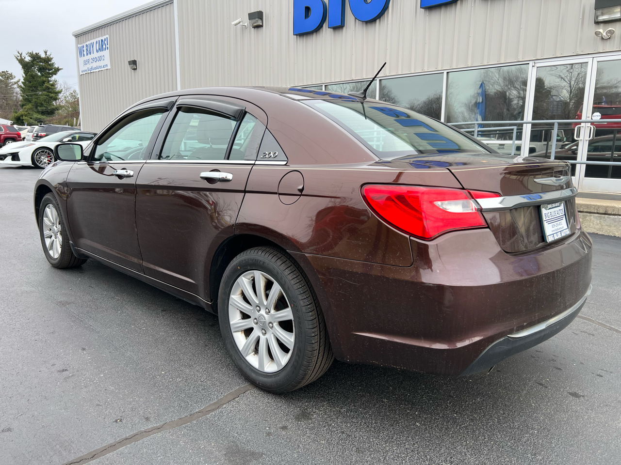 2013 Chrysler 200 Limited photo 2