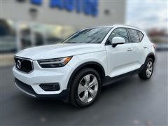 2022 Volvo XC40 