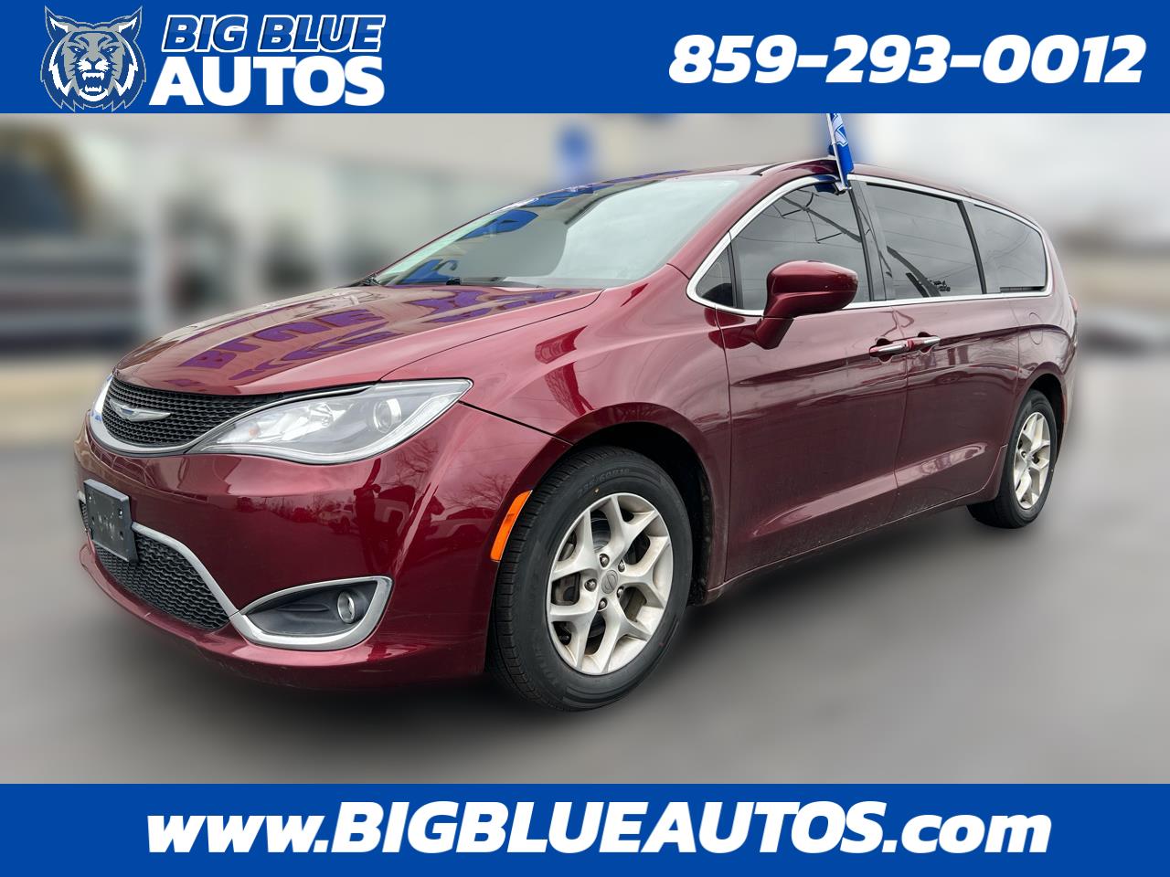 2018 Chrysler Pacifica Touring Plus's photo