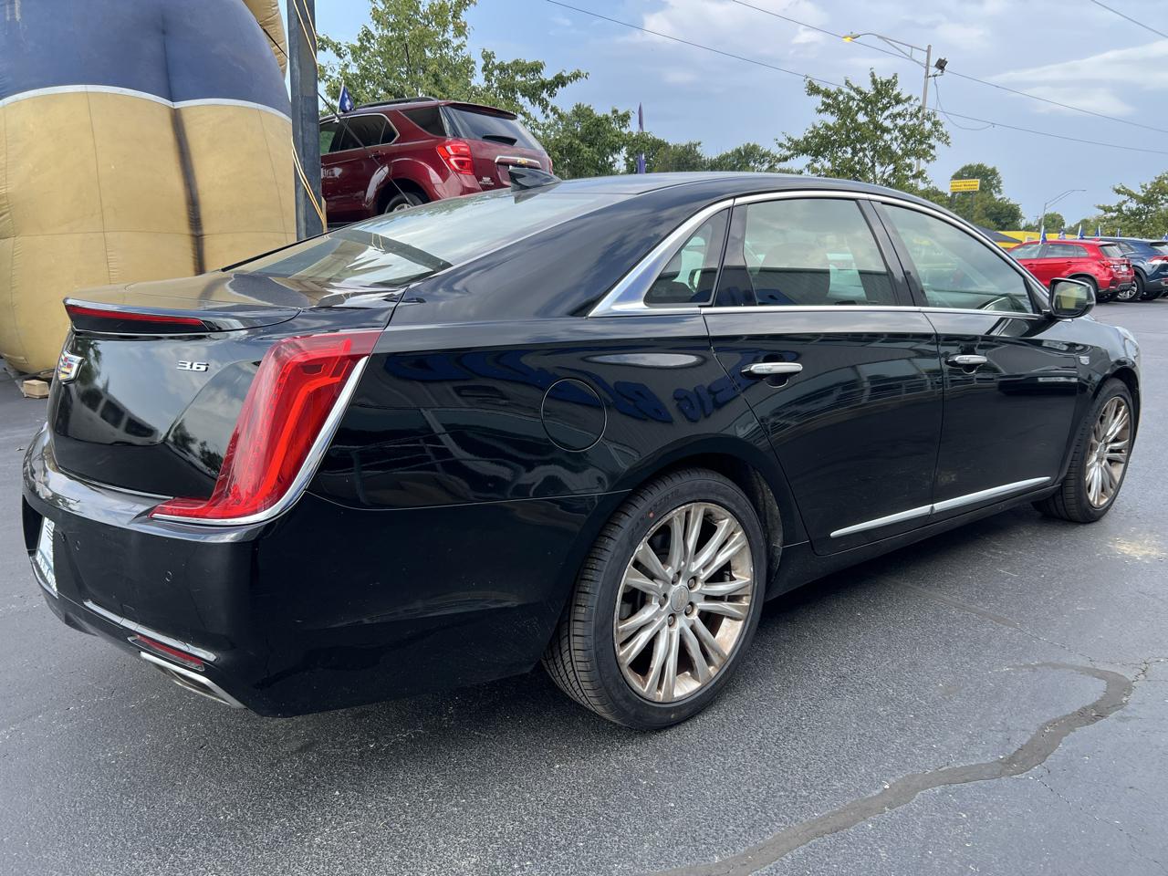 Cadillac XTS photo 5