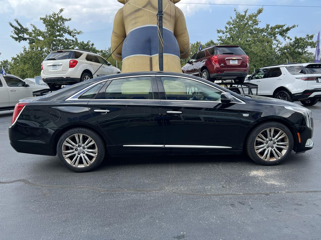 Cadillac XTS photo 6