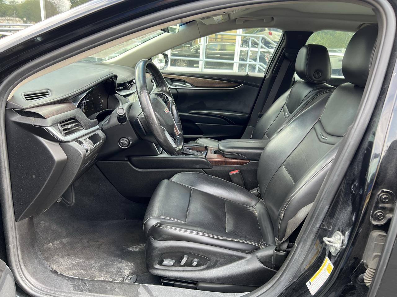 Cadillac XTS photo 9