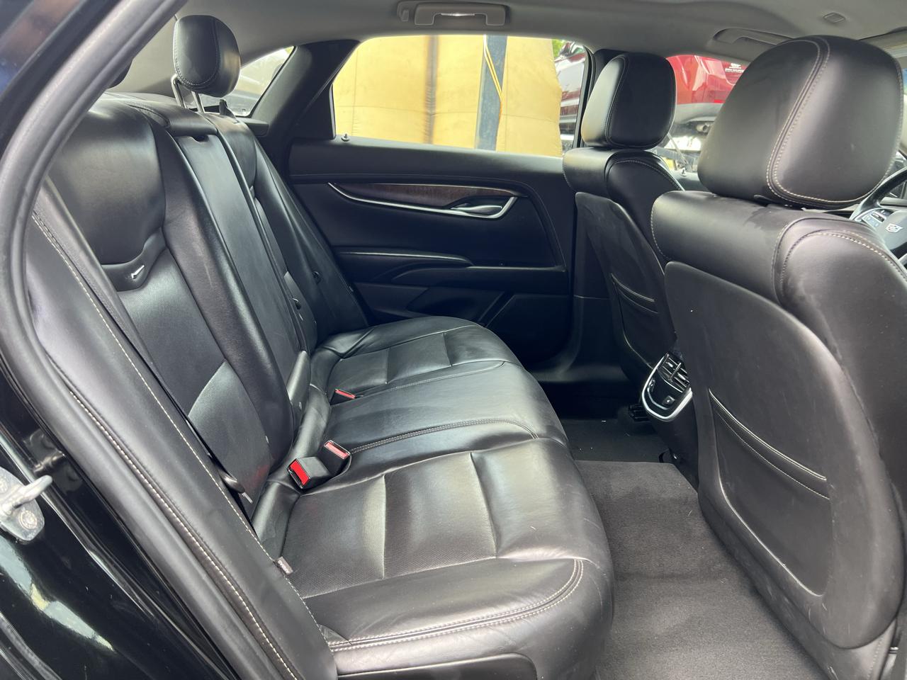 Cadillac XTS photo 12