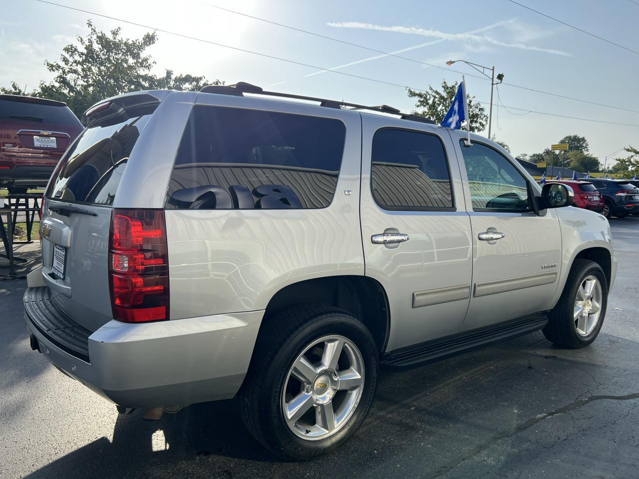 Chevrolet Tahoe photo 5