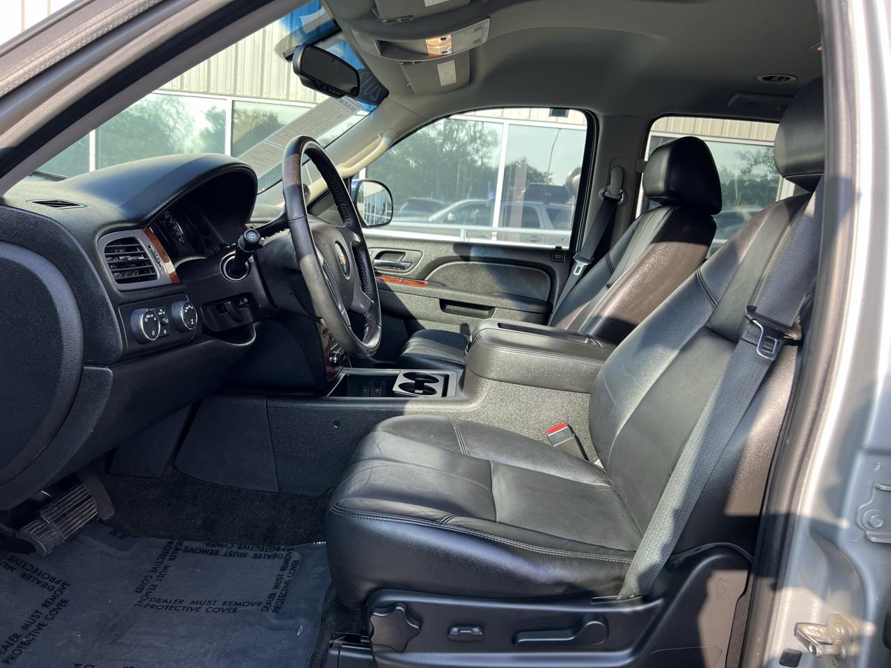 Chevrolet Tahoe photo 9