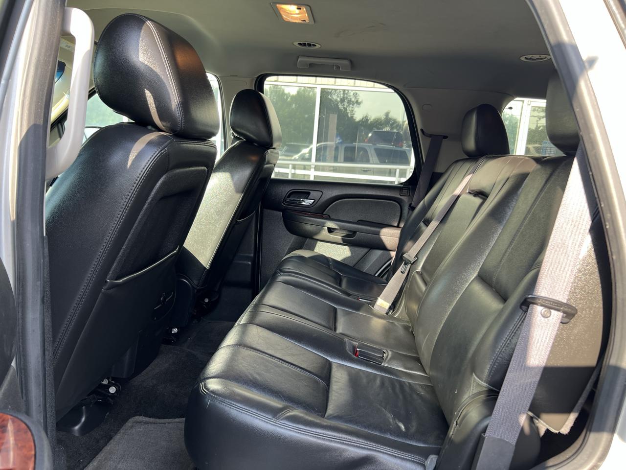 Chevrolet Tahoe photo 10