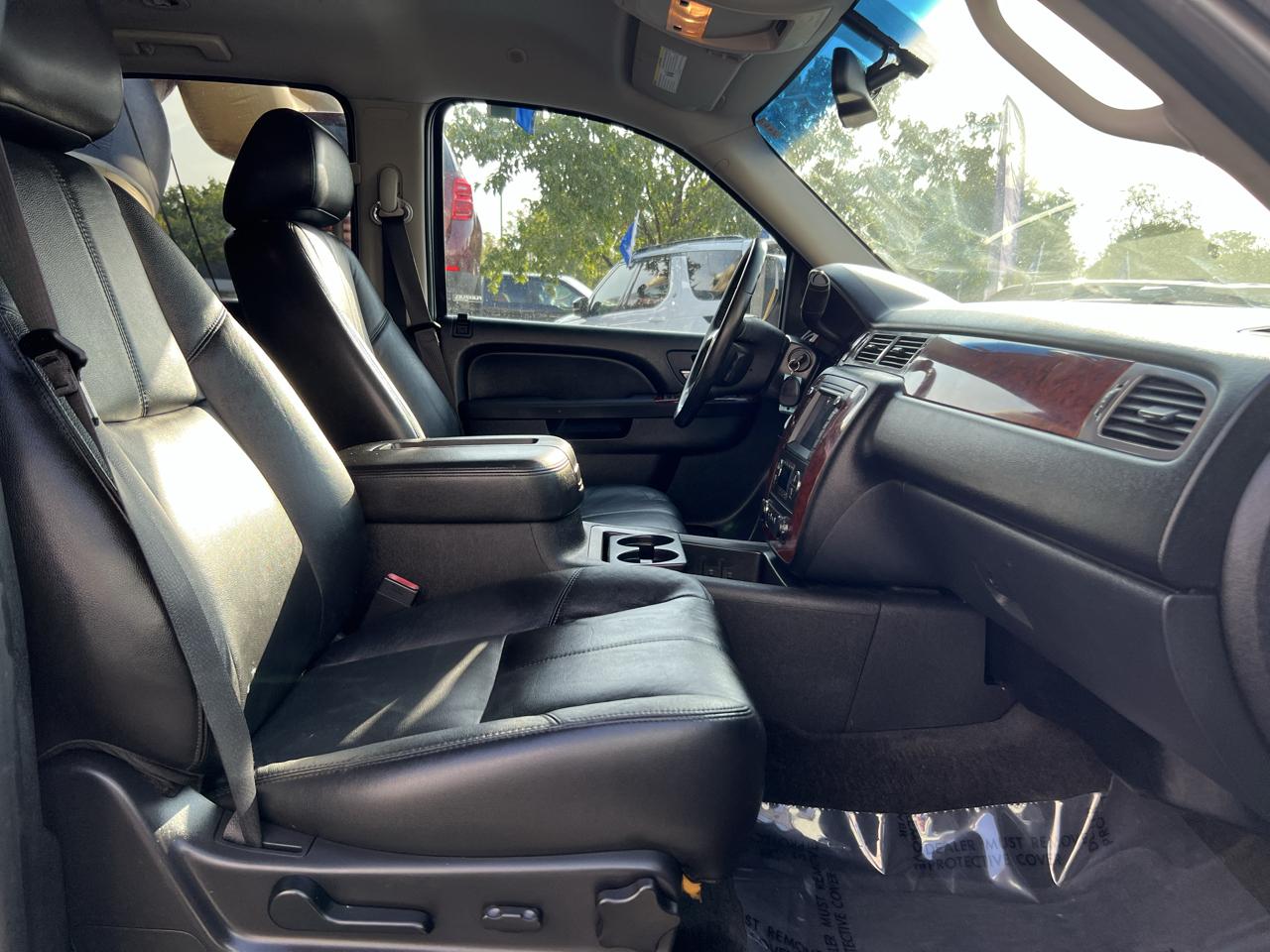 Chevrolet Tahoe photo 13