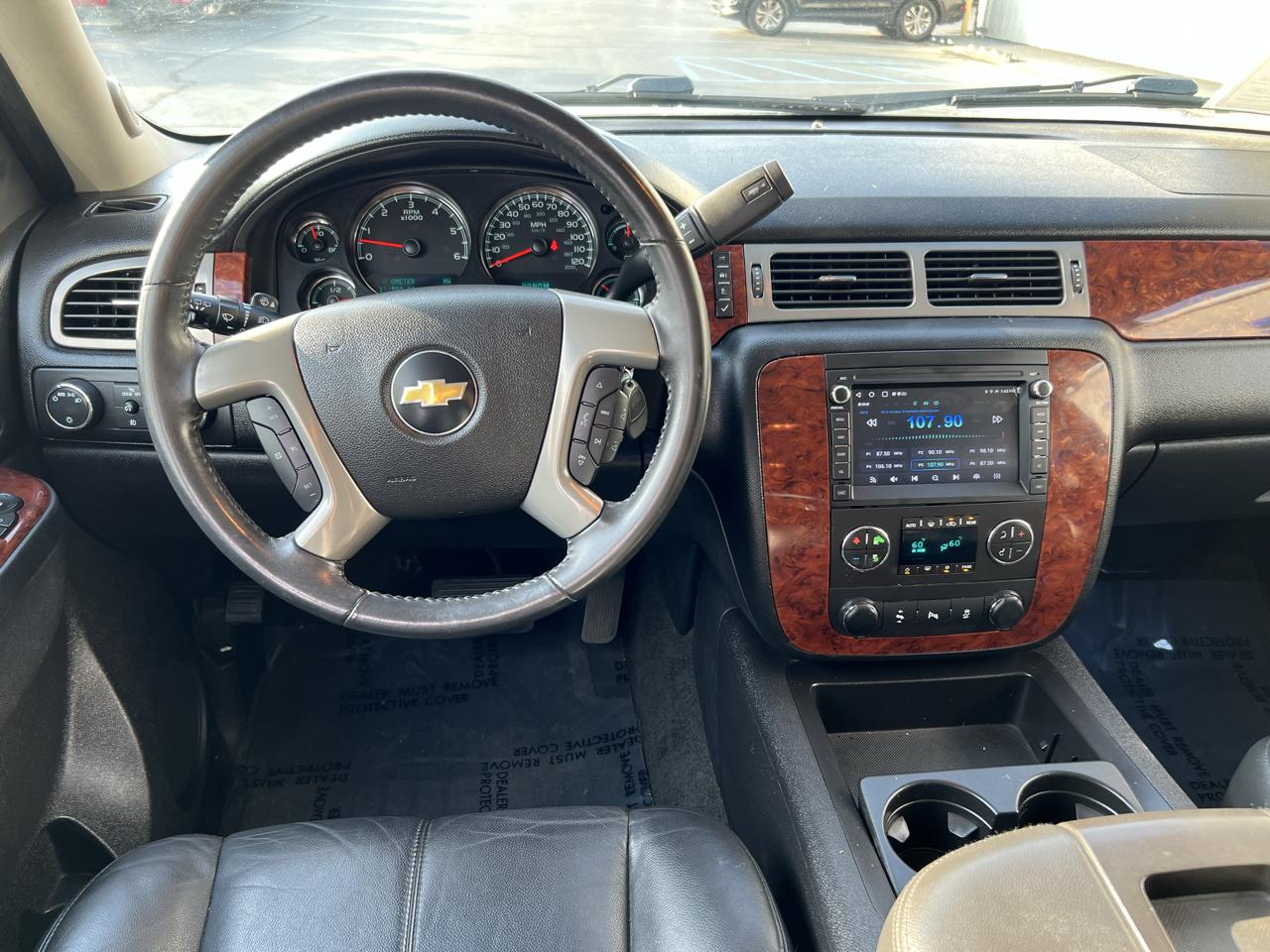 Chevrolet Tahoe photo 14