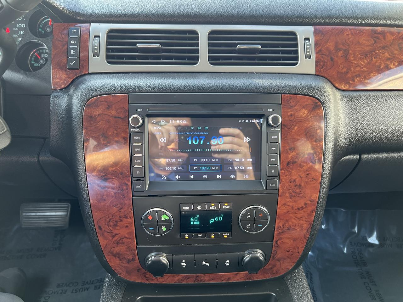 Chevrolet Tahoe photo 16