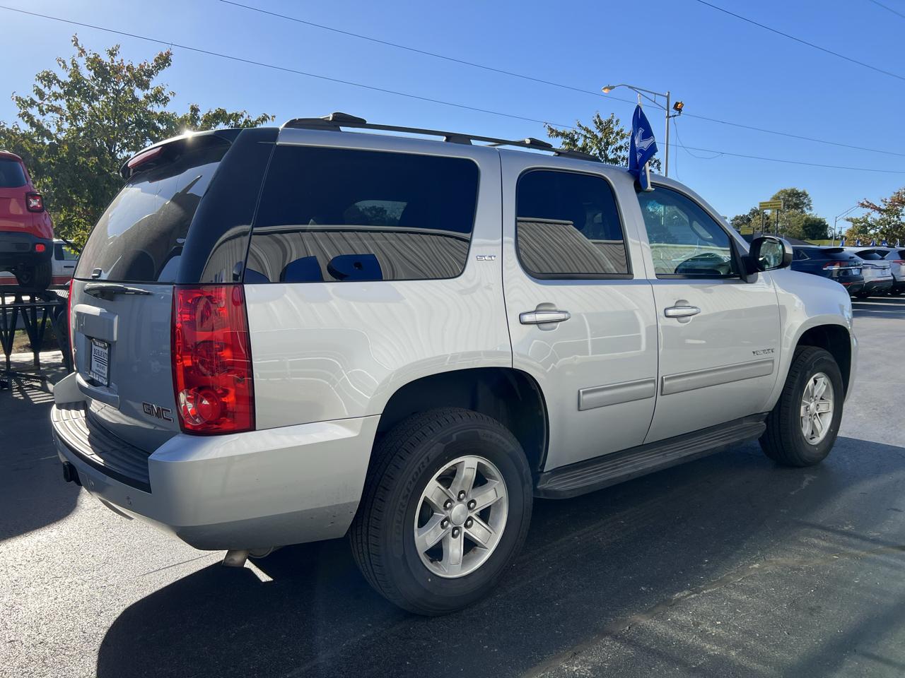 GMC Yukon photo 5